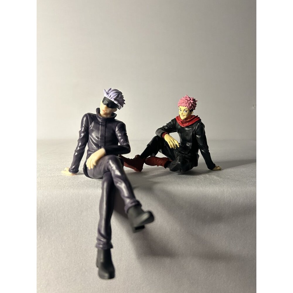Jujutsu Kaisen Gojo & Yuji Sitting Pose Anime Figurines Collectibles